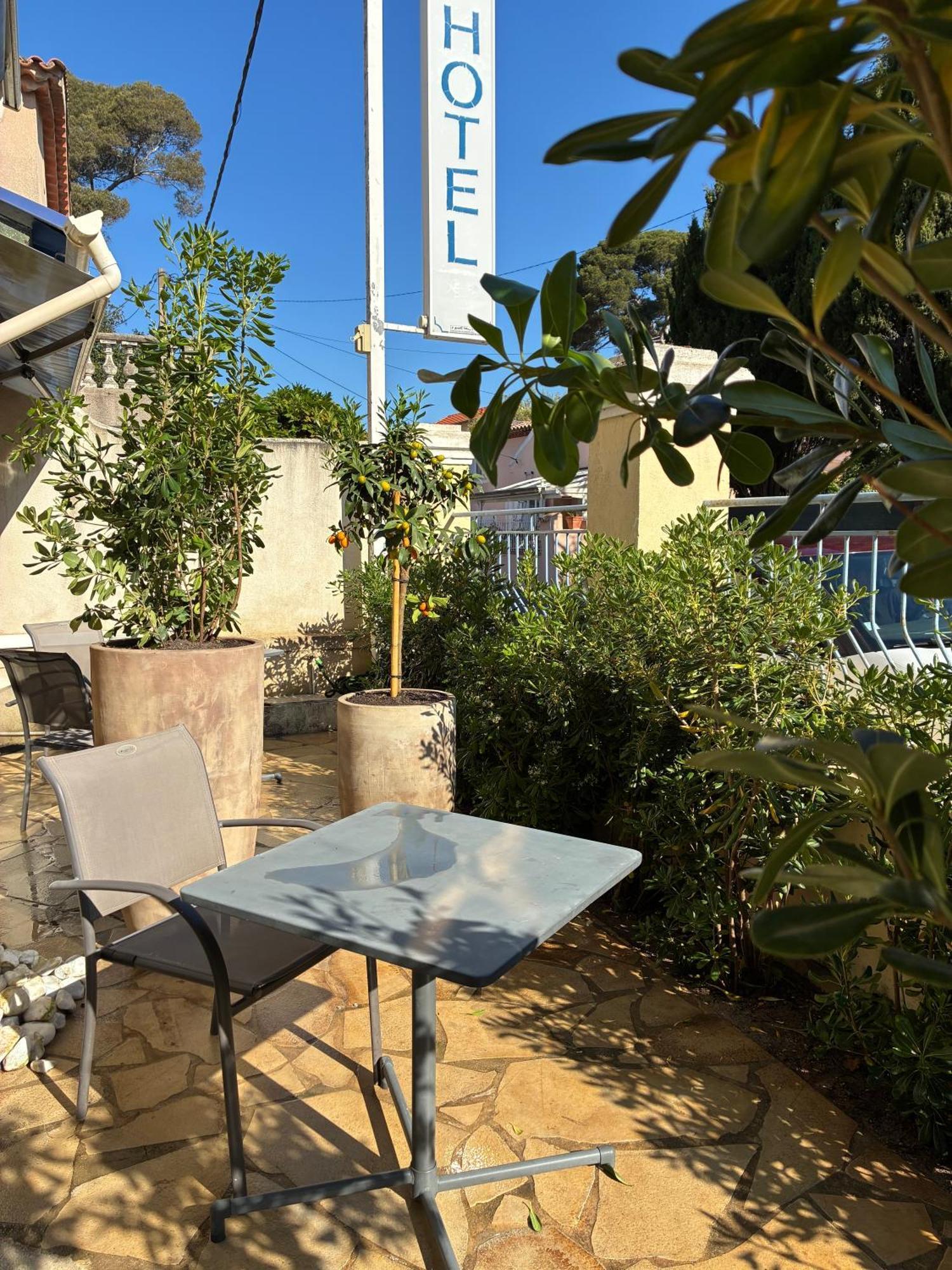 Hotel L'Escale Au Soleil Saint Aygulf Exteriér fotografie